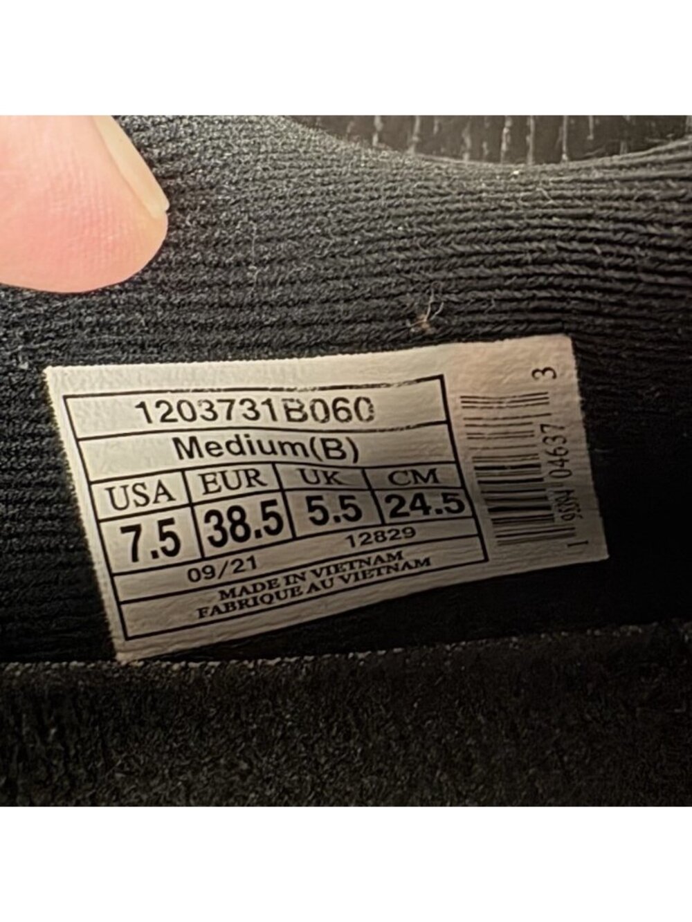 BROOKS Womens Size 7.5 Black Launch 9 Running Shoes Sneakers - Picture 11 of 11